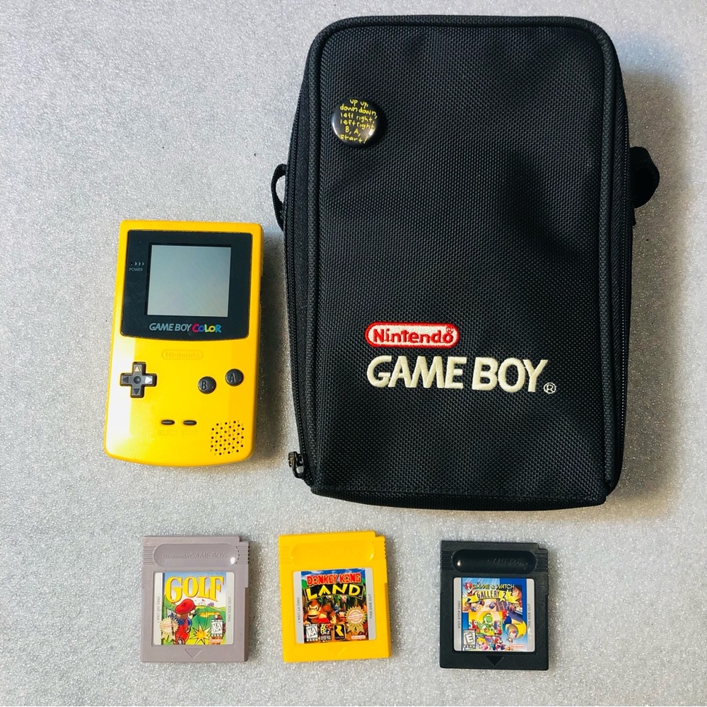 Nintendo Game Boy Color Handheld Game Console CGB-001 Yellow W/ 3 Games Hand Bag